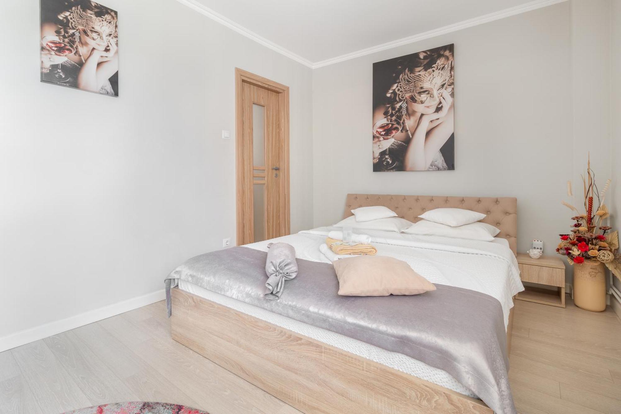 Venezia Studio Apartment Nagyvárad Kültér fotó