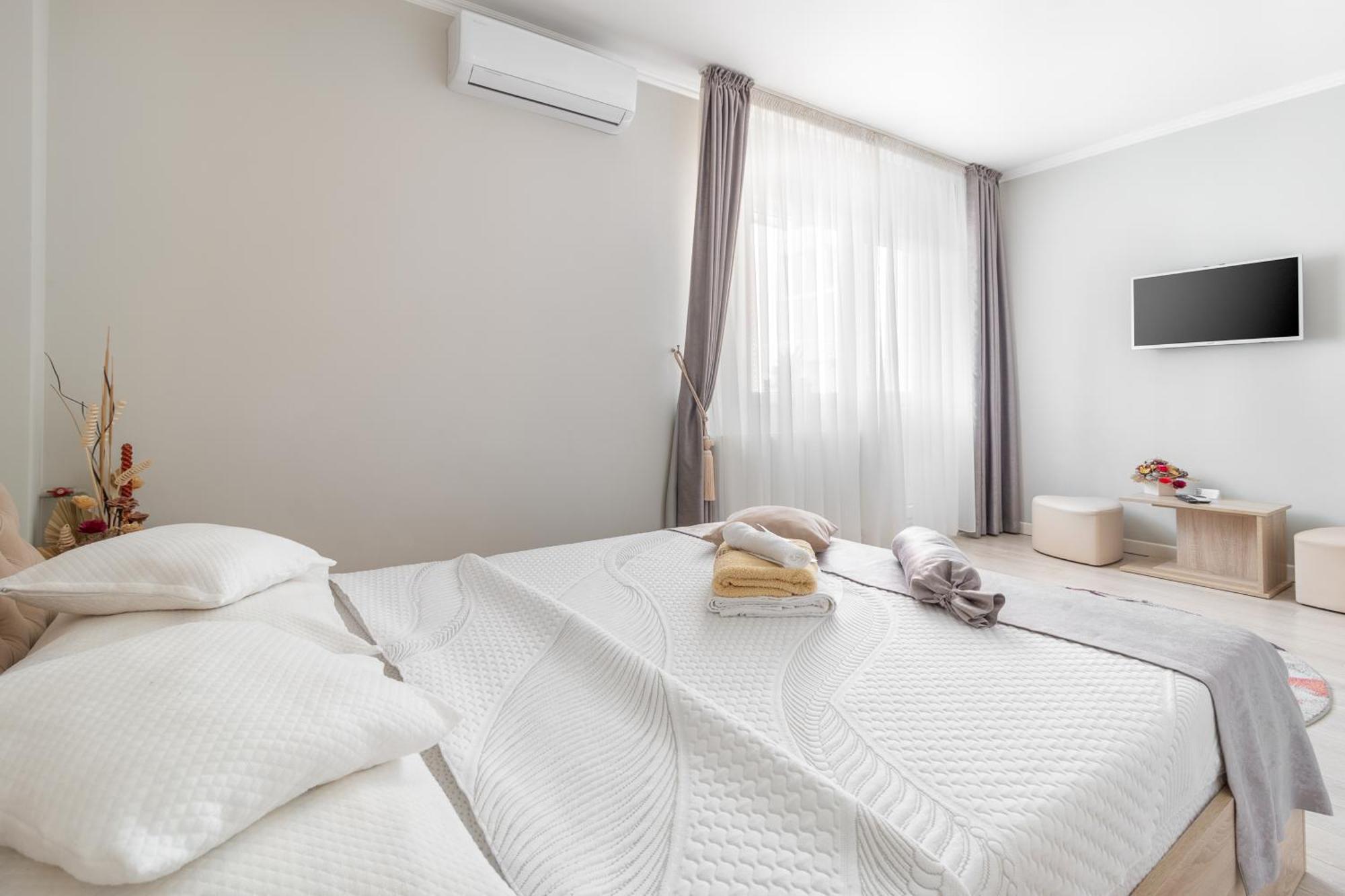 Venezia Studio Apartment Nagyvárad Kültér fotó